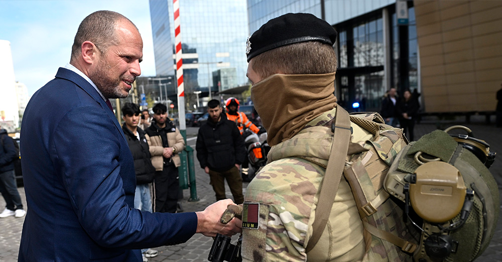 Minister Francken haalt uit naar VRT en Pano: "Beschamend niveau van journalistiek"
