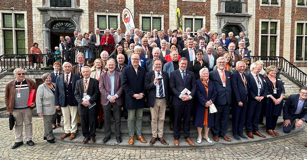 Axel Buyse ontvangt eerste Oranjepenning