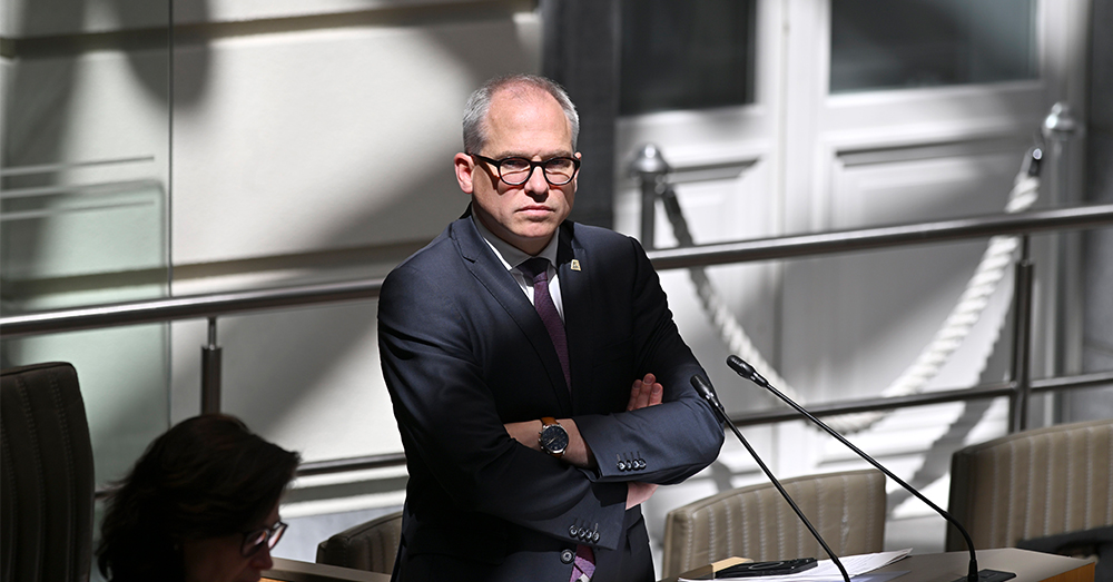 Matthias Diependaele (N-VA) kondigde blij aan dat LanzaTech plannen maakt om een fabriek te bouwen in het Gentse havengebied. Foto Photonews