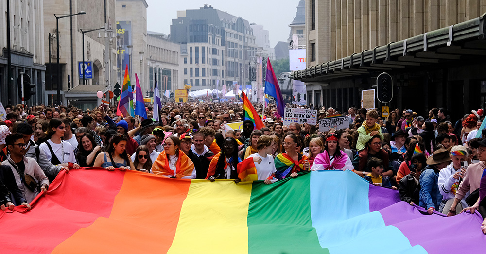 Pride-deelnemers vergissen zich (opnieuw) van vijand