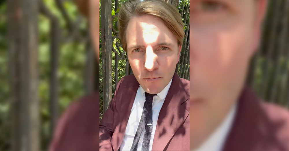 Linkse lawfare loopt uit de hand in Frankrijk: rechtse hoofdredacteur veroordeeld omwille van waarheid over asielindustrie