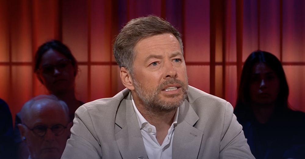 Jurgen Ceder becommentarieert het vertrek van Bart Schols bij De Afspraak en de VRT (Schermafbeelding VRT MAX)