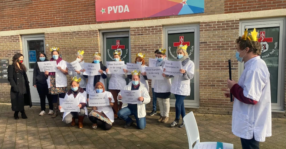 Protest aan een praktijk van Geneeskunde voor het Volk.
