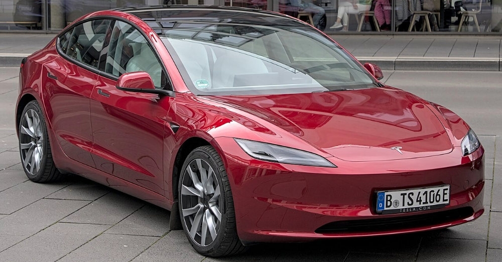 De Tesla Model 3 is een populaire wagen in Europa. Foto: Tesla