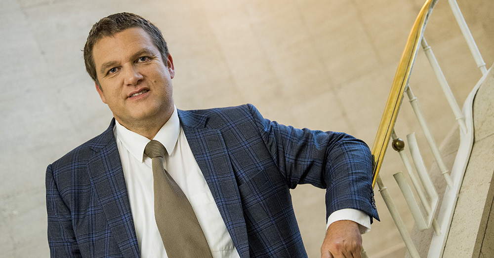 Econoom Ivan Van de Cloot ontvangt Prijs voor de Vrijheid: "Vrijheid vraagt voortdurend waakzaamheid"