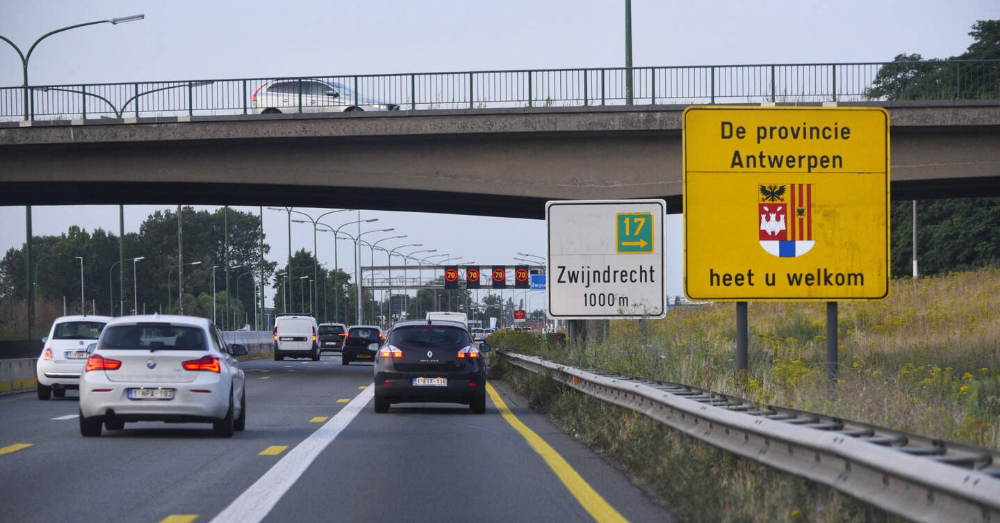 Het wegenvignet zal op alle wegen gelden vanaf 1 mei 2027.