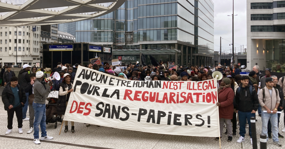 2026-32_10_In 2024 vond in Brussel een betoging plaats voor een collectieve regularisatie (Belga)