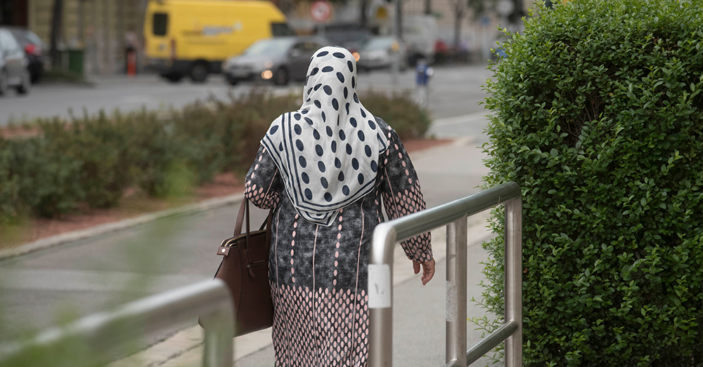 Oostenrijkse moslimverenigingen waarschuwen: “We zullen hoofddoekenverbod massaal schenden”