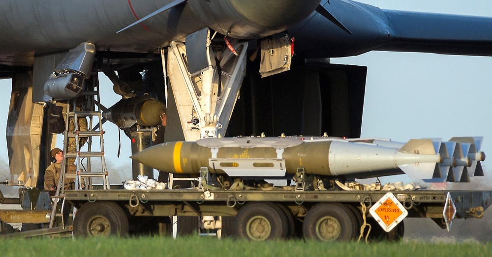 Amerikaanse militaire luchtvaart op een Britse basis zoals Fairford