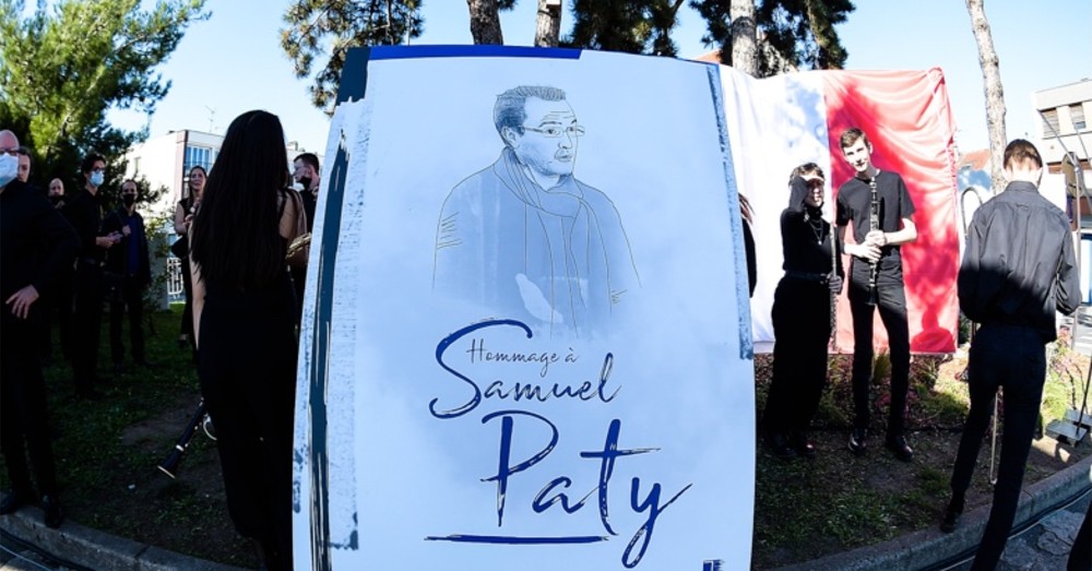 Eerbetoon aan Samuel Paty in Frankrijk